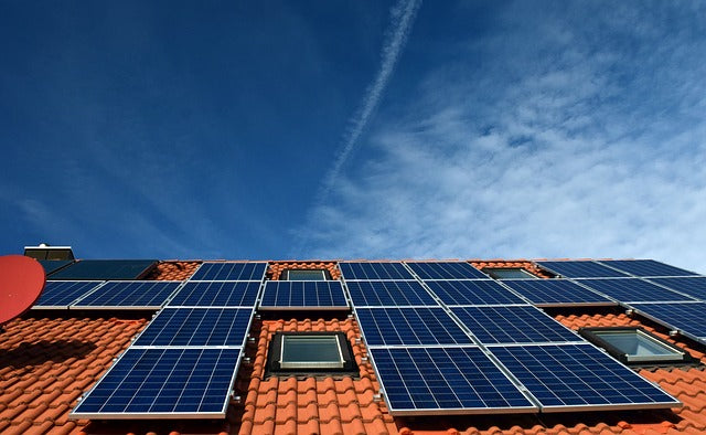 What Is the Cost of Solar System Roof in 2024 and Should You Get One?
